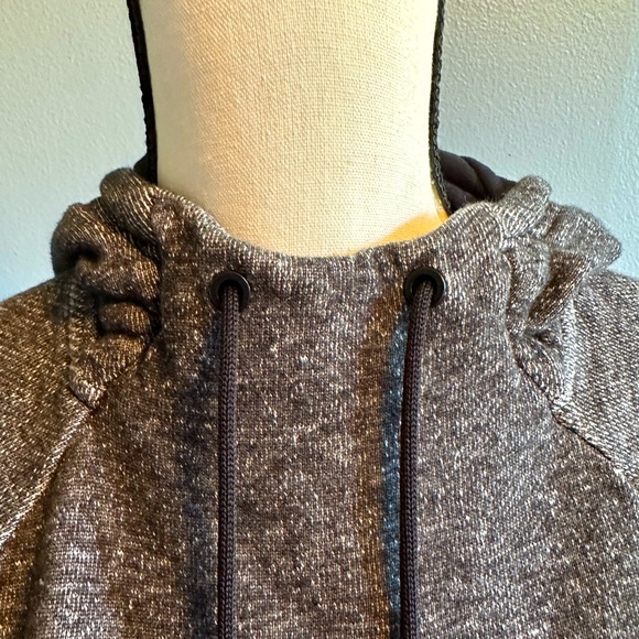 ADIDAS PULLOVER GRAY HODDIE. SIZE X-SMALL. - Picture 7 of 10